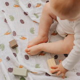 Perlimpinpin  Cotton Muslin Swaddle Veggies