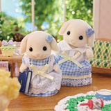 Calico Critters 2158 Flora Rabbit Family